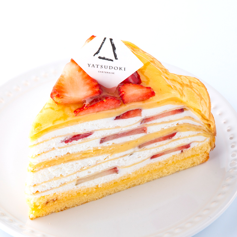 苺のミルクレープ